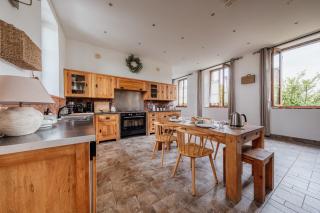 Harmony Homes Champrond-en-Gâtine Indoor Pool Hunting Lodge - 5