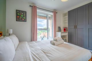Bright & Modern 1BDR Flat in New Malden - 1