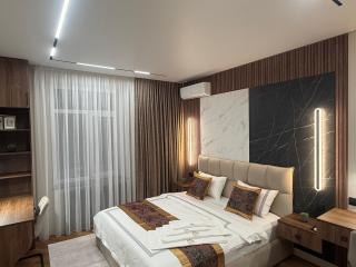Luxury Ultra Central Apartment - 4
