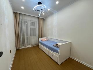 Peaceful Minimalist Stay, 2 Baths, Shopping Nearby - 2