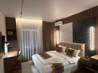 Luxury Ultra Central Apartment - 1