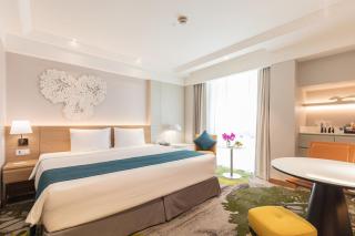 Holiday Inn Bangkok by IHG - 9
