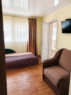 Hotel "Feniks" - 1