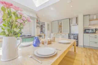3 Bed in Woodbridge oc-sfdor - 2