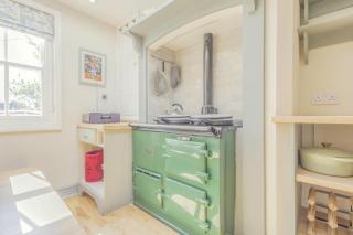 3 Bed in Woodbridge oc-sfdor - 1
