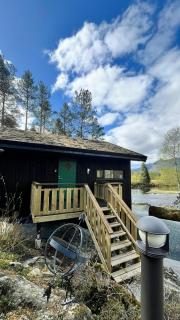 Moderne Hytte Høyt Over Storelva Ved Eikefjord - 9