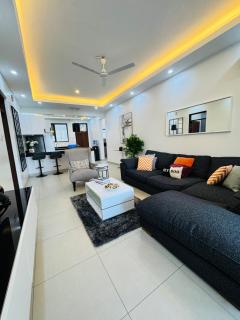 Nyali Beachfront Wave Two Bedrooms Luxury Suites - 1