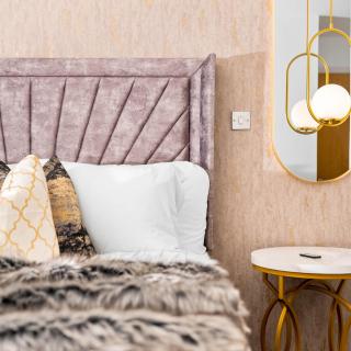 Stylish Two Bedroom Apartment - City Centre - Parking - King Beds - Fast Wi-Fi 81UM - 8