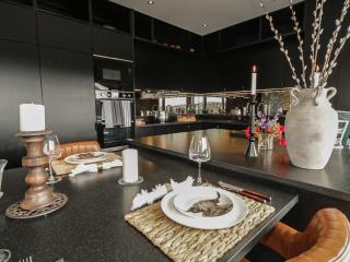 Hanowen House - 1