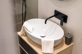 Winter Haven Modern Retreat in Central Bratislava - 5