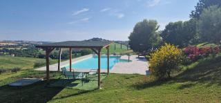 Ostra Villa - Sleeps 8 - Pool - Garden - Parking - 7