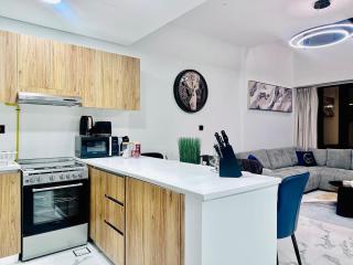 Stylish Waterfront 3BR DuplexWalk to Galleria Mall - 1