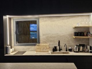 Geula Luxury Apartment - 1