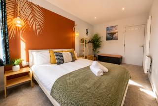 Family FUN! 3 bedroom- Bournemouth Gem - Near Bournemouth Beach & Town - Bournemouth - 2