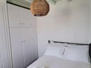 Flora's House - 6
