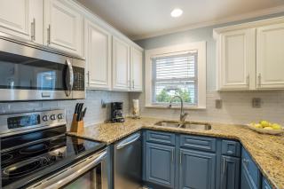 Beach Cottage - 6