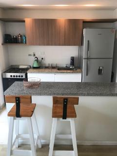 Perla Escondida ahora renovado! patios y parrilla privada, pileta compartida - 6