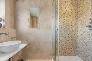 Contemporary 2-Bed House near Basildon Station - 4