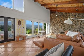 Boho Hideaway Artsy Escape with Inspiring Views - 3