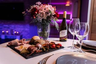Love Room Bourges - Private Jacuzzi & Sauna - 2