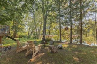 Riverfront Getaway with Hot Tub and Scenic Views - 6