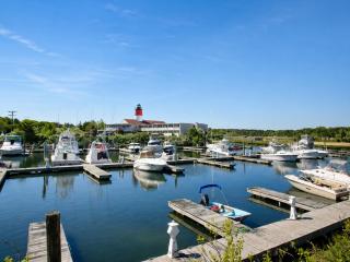 Pier 7 Condominium Resort - 6