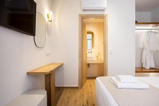CF suite, Elegant Old Town Retreat, with Fortezza views - 8