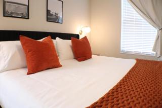 Amp'd Up Music-Themed 2BR Near AMP & Bentonville - Rogers - 1