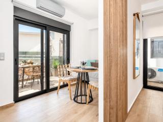 Feta Breeze Seaside Apartment 60-sec Walk to the Beach - 7