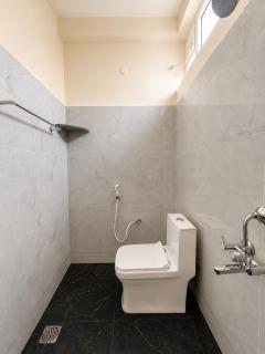 Sri Abirami Homestays - Residency - 1