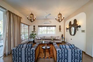 THE FOREST EDGE 6 Bedroom Private Pool Villa by Amorey Stays - 3
