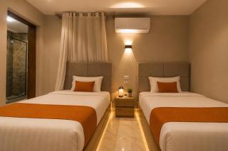 Olivia Pyramids View - Le Caire - 6