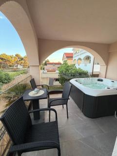 Villa Asa with private Jacuzzi - 8