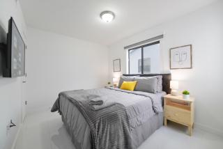 Prime Location Duplex for a Relaxing Stay - 9