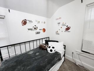 Sport Extravaganza | Near CP & SF | W/D| Pet OK - 2