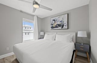 The Starfish - 1 Block to Beach - Pool Access - 3