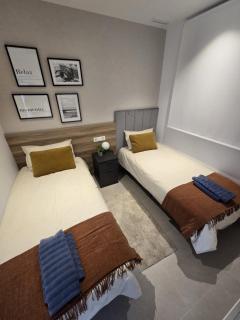 Modern ground floor La Mata apartment with direct access to the pool - 2