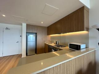 Vision On Morphett 1BR Apartment with Parking - 4