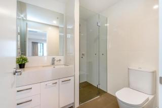 Vision On Morphett 3BR Apartment with Parking - 1