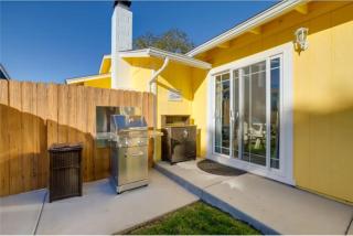 Christian Luxury 4BR Home Cal King FP Hot Tub BBQ - 3
