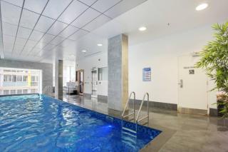 CBD Central Calm 2BR | Pool • Sauna • Parkings - 1