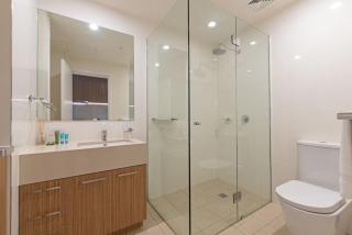 Vision On Morphett Studio Apartment with Parking - 1