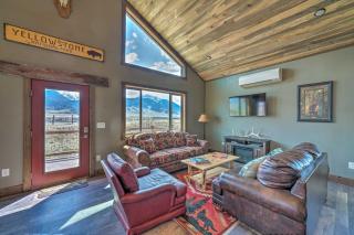 Mtn-View Group Retreat! 4 Cabins Near Yellowstone - 6
