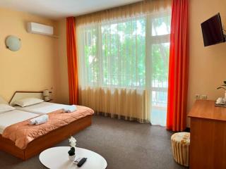 Azure Family Rooms Nessebar - 5