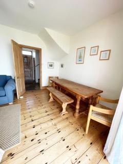 Rustic Coastguard Cottage, Stunning Views & Beach - 3
