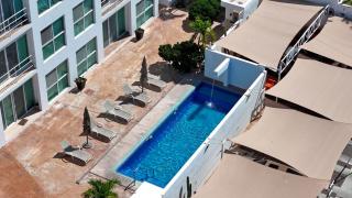 Breathtaking Ocean Views Pool & Balcony Bliss - 4