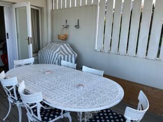 Peaceful and Charming Hidden Gem - 6