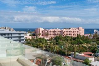 Great Location 3BR Condo walk to Beach & Downtown - 2