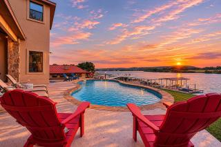 119 Christopher Concierge Services Available - 0