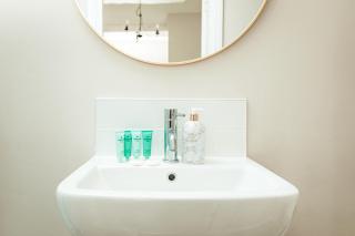 Central Chester Recently Renovated 1BR Flat - 1
